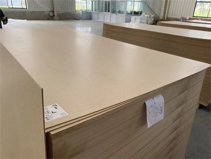 Carte Mdf de 1 à 6 mm à haute densité