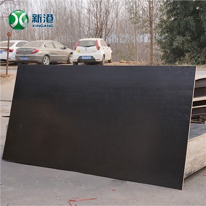 le film brun noir de colle de mélamine de 18mm Wbp a fait face au contreplaqué de coffrage pour la construction