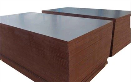 Panneaux sandwich Contreplaqué filmé brun noir