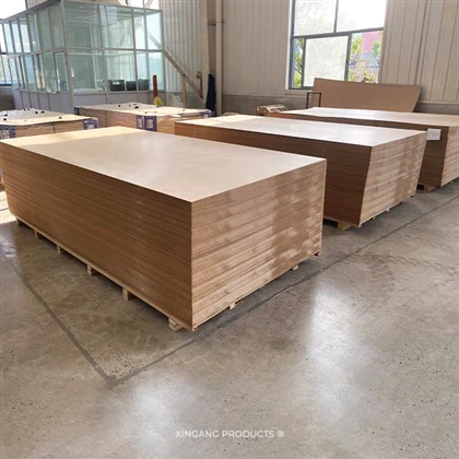 PANNEAUX DE FIBRES MDF DE MOYENNE DENSITÉ